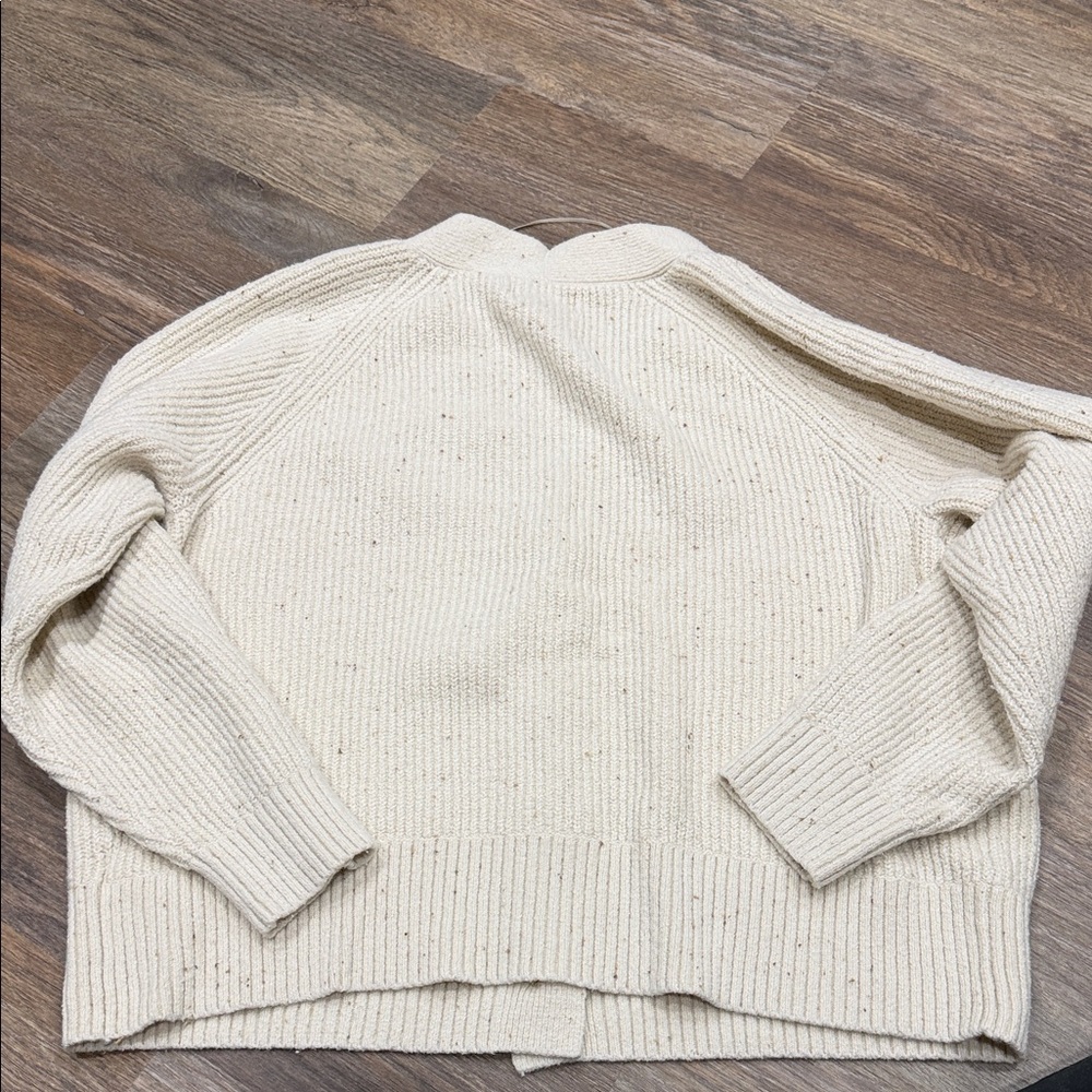 Old Navy Cream Button-Up Women's Cardigan - Picture 4 of 5